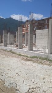 River House Castel di Sangro AQ terreno prime colonne 1